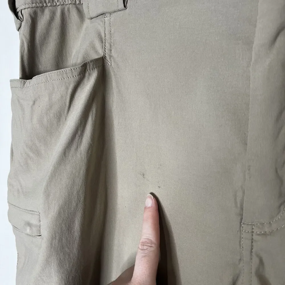 Duluth Trading Co Khaki Pants Tan Pockets Men's Size XL x 30